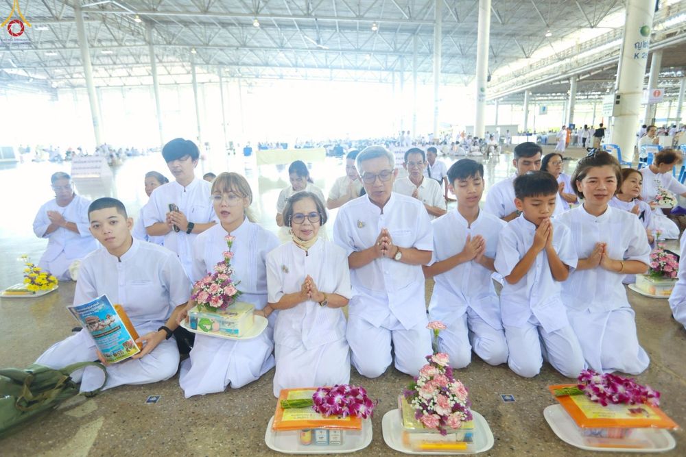 ภาพ No.264014:วันอาทิตย์ที่ 2 พฤศจิกายน พ.ศ. 2568 พิธีตักบาตรอาทิตย์ต้นเดือน ณ บ้านแก้วเรือนทองคุณยายฯ วัดพระธรรมกาย