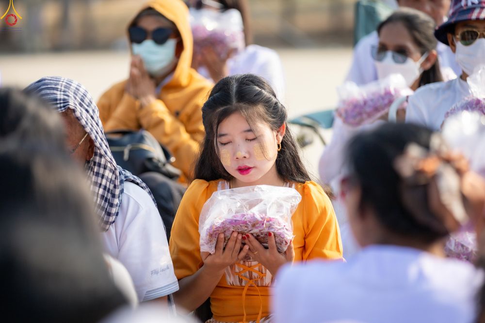 ภาพ No.299299:วันที่ 18 มกราคม พ.ศ. 2569 พิธีต้อนรับพระธรรมยาตรา ณ อนุสรณ์สถานลำดับที่ 5 สถานที่เผยแผ่วิชชาธรรมกายครั้งแรก อนุสรณ์สถานบางปลา วัดบางปลา อำเภอบางเลน จังหวัดนครปฐม ในโครงการธรรมยาตรา กตัญญูบูชา มหาปูชนียาจารย์ พระมงคลเทพมุนี(สด จนฺทสโร) พระผู้ปราบมาร อนุส