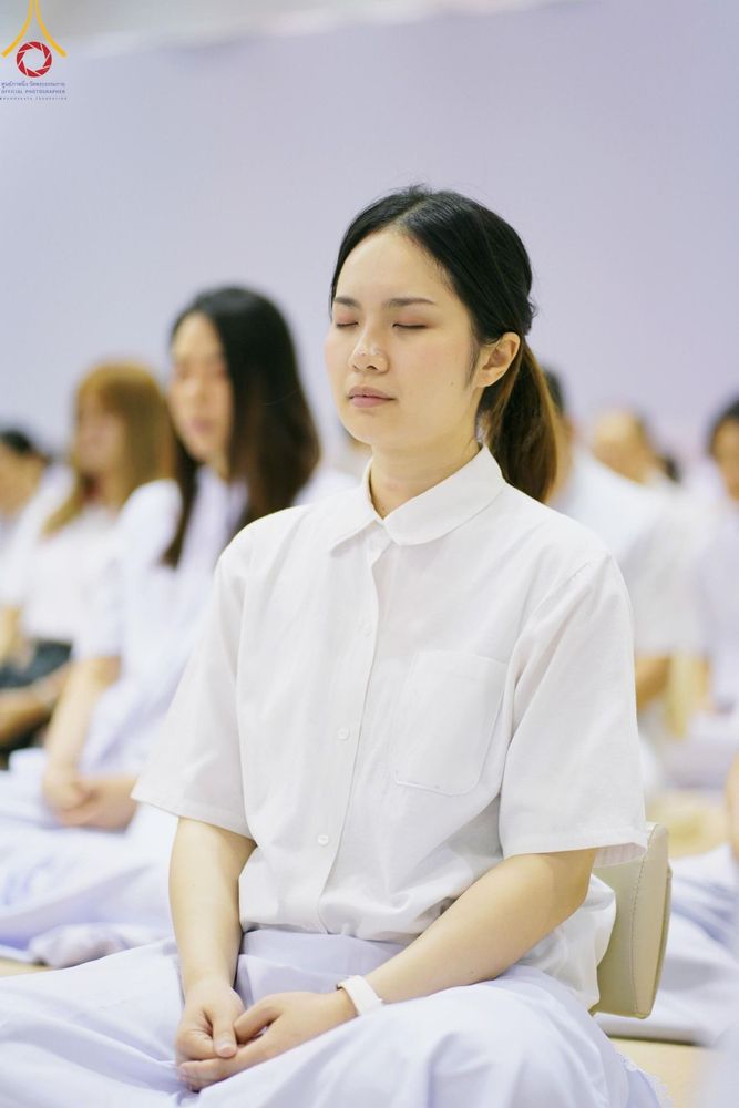ภาพ No.139197:พิธีตักบาตร , พิธีบูชาข้าวพระ ณ ห้องแก้วสารพัด 1 สภาธรรมกายสากล วัดพระธรรมกาย วันอาทิตย์ต้นเดือนที่ 2 มิถุนายน พ.ศ. 2567