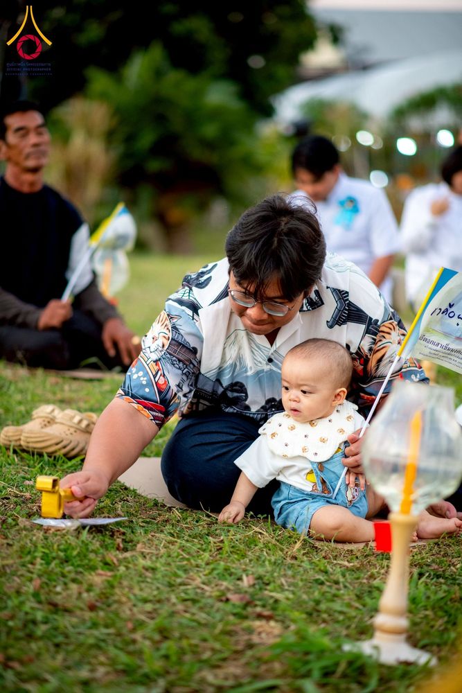 ภาพ No.275217:วันอาทิตย์ที่ 30 พฤศจิกายน พ.ศ. 2568 พิธีตอกเสาเข็ม "สร้างองค์พระเจดีย์เพื่อสร้างสันติภาพโลก" ต้นสุดท้าย ณ ศูนย์ปฏิบัติธรรมระยอง (บ้านช่องลม)