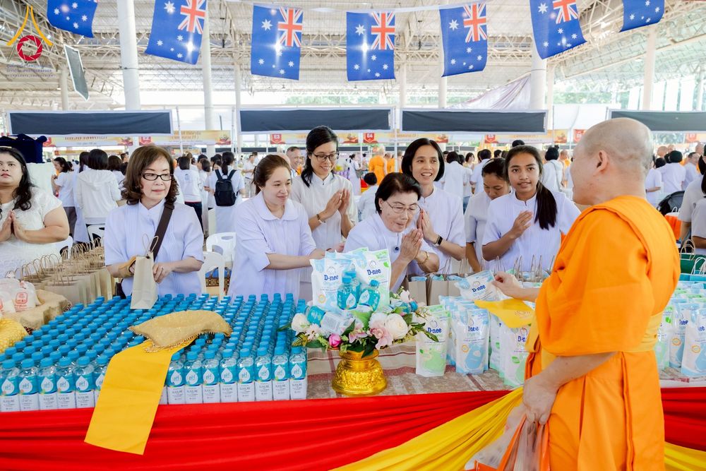 ภาพ No.273051:วันอาทิตย์ที่ 23 พฤศจิกายน พ.ศ.2568 พิธีมุทิตาสักการะ พระมหาเถระและพระเถระ ประจำปีพุทธศักราช 2568 ณ ห้องแก้วสารพัดนึก 2 สภาธรรมกายสากล  วัดพระธรรมกาย