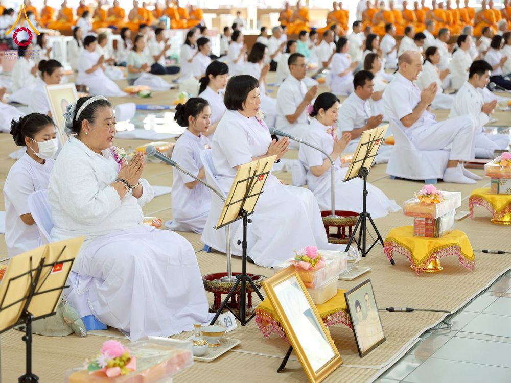 ภาพ No.271106:วันพุธที่ 20 พฤศจิกายน พ.ศ.2568 (วันพระ แรม 15 ค่ำ เดือน 12) พิธีบุพเปตพลี ครั้งที่ 173 ร่วมอุทิศบุญแด่หมู่ญาติที่ล่วงลับไปแล้ว และสืบทอดอายุพระพุทธศาสนา ณ หอฉันคุณยายอาจารย์ฯ วัดพระธรรมกาย