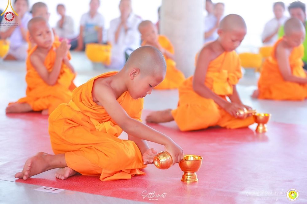 ภาพ No.135659:พิธีขอขมารับผ้าไตร , พิธีบรรพชา ในโครงการบรรพชาสามเณร ฟื้นฟูพระพุทธศาสนาทั่วไทย  ณ ศูนย์ปฏิบัติธรรมสวนผึ้ง จ.ราชบุรี วันที่ 4 เมษายน พ.ศ. 2567