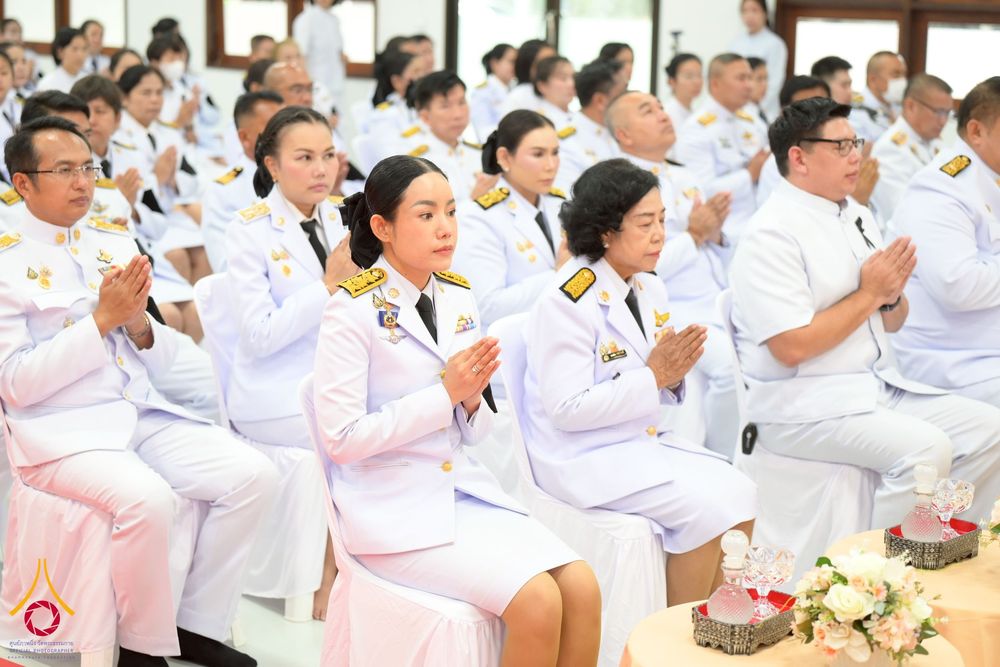 ภาพ No.262476:วันที่ 30 ตุลาคม พ.ศ. 2568 พสกนิกรอำเภอคลองหลวง จัดพิธีบำเพ็ญกุศลสัตตมวาร ถวายพระราชกุศลแด่สมเด็จพระพันปีหลวง ณ วัดพระธรรมกาย