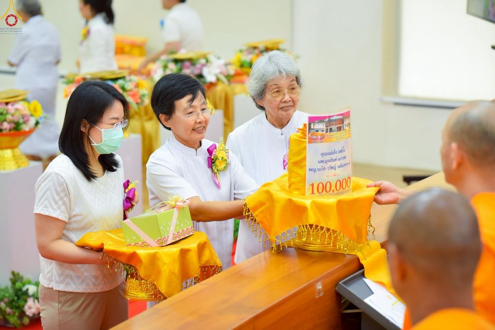 ภาพ No.249943:วันอังคารที่ 30 กันยายน พ.ศ. 2568 พิธีตอกเสามงคลต้นแรกอาคารเศรษฐีถาวร ที่พักผู้มาปฏิบัติธรรม ณ ศูนย์ปฏิบัติธรรมจันทบุรี