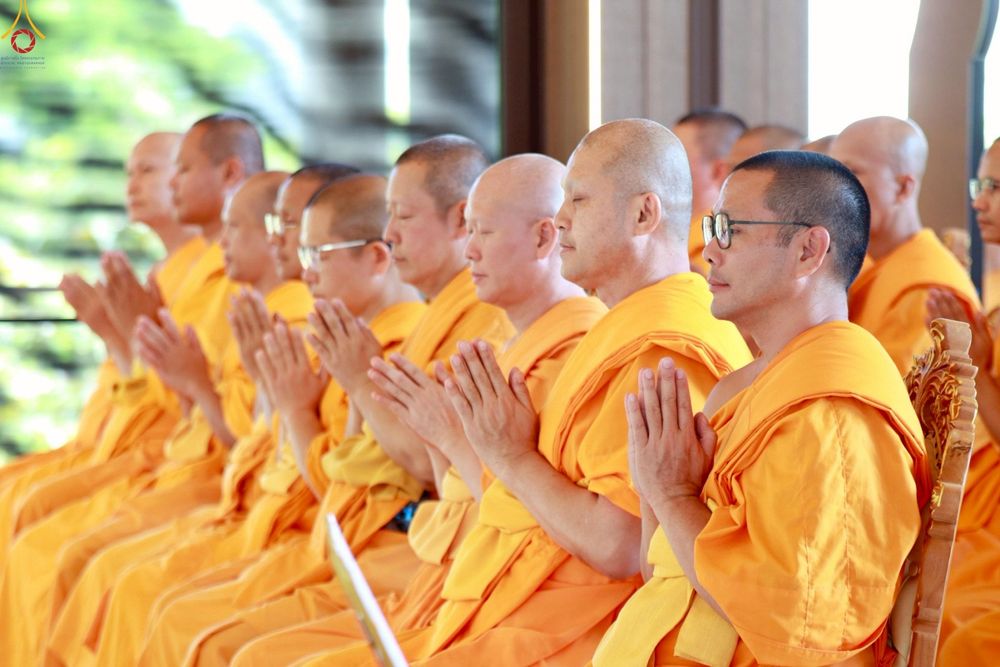 ภาพ No.249179:วันที่ 20 กันยายน พ.ศ. 2568 พิธีประดิษฐานรูปหล่อหลวงปู่วัดปากน้ำ ภาษีเจริญ ณ วิหารพระมงคลเทพมุนี (สด จนฺทสโร) ศูนย์ปฏิบัติธรรมภูเก็ต จ.ภูเก็ต