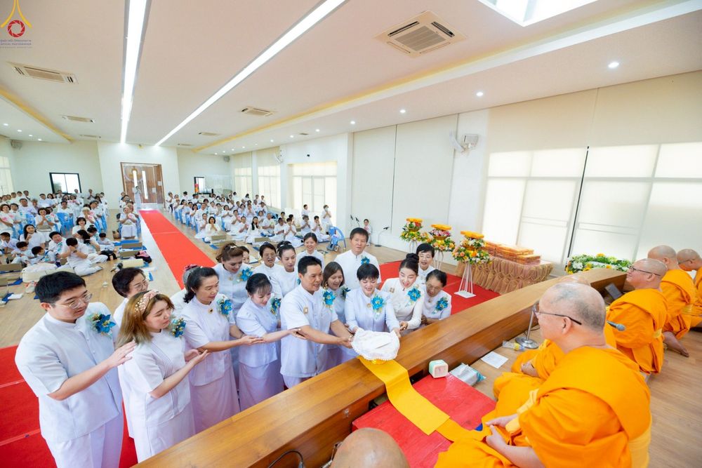 ภาพ No.255415:วันที่ 13 ตุลาคม พ.ศ. 2568 พิธีทอดกฐินสถาปนาอาคารเศรษฐีถาวร อาคารที่พักผู้มาปฏิบัติธรรม ณ ศูนย์ปฏิบัติธรรมจันทบุรี