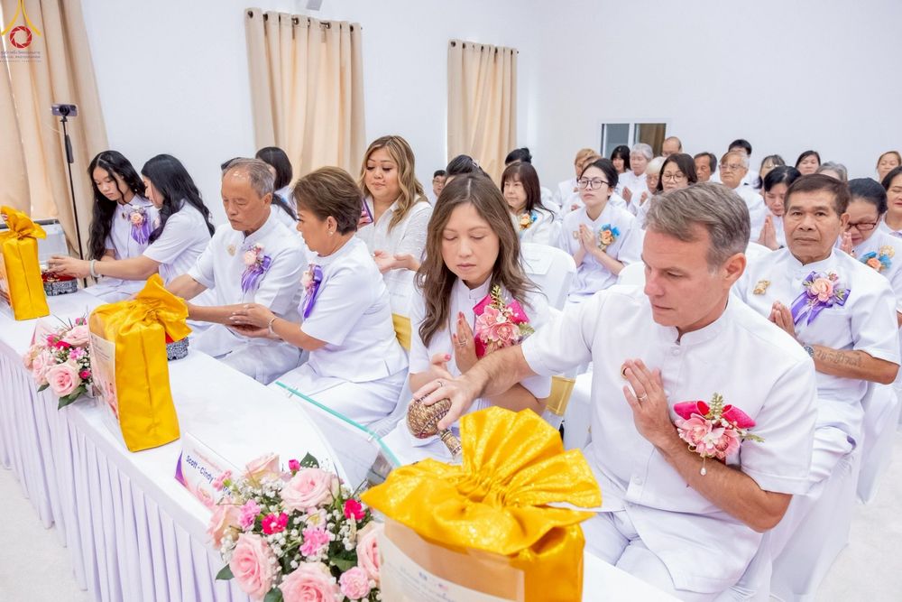 ภาพ No.234596:วันอาทิตย์ที่ 20 กรกฎาคม  พ.ศ.2568 พิธีทอดผ้าป่าภาคพื้นอเมริกา พิธีเจริญพระพุทธมนต์ ฉลองอาคารแก้วธรรมชัยรัตนอนันต์ วัดพระธรรมกายเทนเนสซี ประเทศสหรัฐอเมริกา