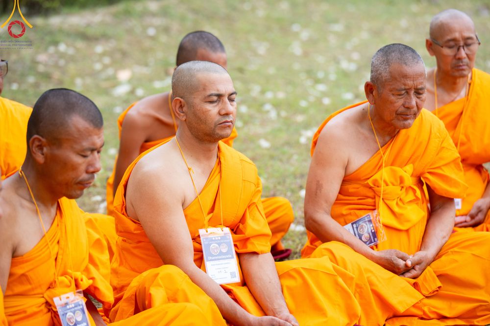 ภาพ No.314615:วันที่ 20 มีนาคม พ.ศ. 2569 พระอาจารย์ แนะนำการปฏิบัติธรรมให้แก่สามเณร  โครงการบรรพชาสามเณร 500 รูป เนปาล ณ วิหารมายาเทวี ประเทศเนปาล