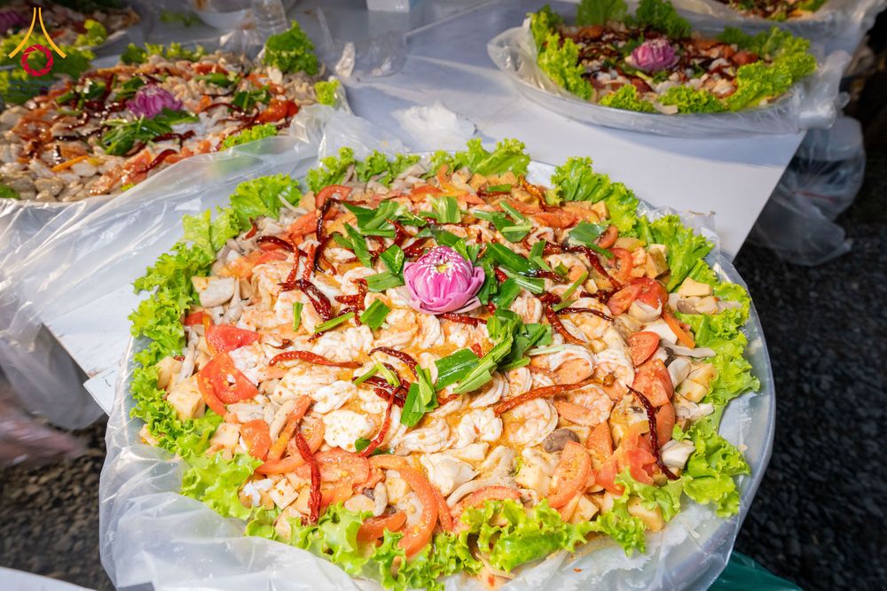 ภาพ No.294880:วันที่ 15 มกราคม พ.ศ. 2569 พิธีถวายภัตตาหารเป็นสังฆทาน แด่พระธรรมยาตรา ณ วัดโบสถ์บน ต.บางคูเวียง จ.นนทบุรี อนุสรณ์สถานลำดับที่ 4 สถานที่เกิดด้วยกายธรรม ในโครงการธรรมยาตรา กตัญญูบูชา มหาปูชนียาจารย์ พระมงคลเทพมุนี(สด จนฺทสโร) พระผู้ปราบมาร อนุสรณ์สถาน 7 แ