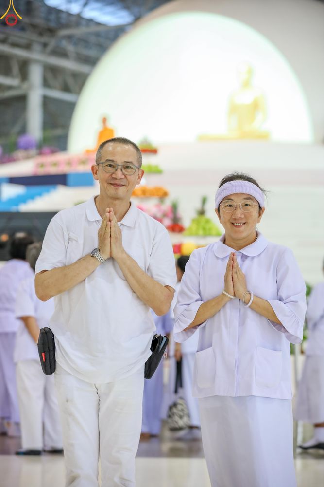 ภาพ No.311387:วันอาทิตย์ต้นเดือนที่ 1 มีนาคม พ.ศ.2569 พิธีตักบาตร และ พิธีบูชาข้าวพระ ณ สภาธรรมกายสากล วัดพระธรรมกาย