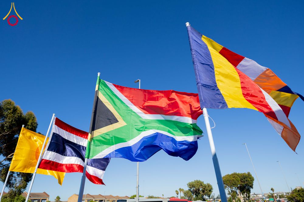 ภาพ No.313189:วันอาทิตย์ที่ 8 มีนาคม พ.ศ. 2569 พิธีสมโภชรูปเหมือนพระมงคลเทพมุนี (สด จนฺทสโร) และพิธีทอดผ้าป่าสามัคคีเพื่อสร้างวิหารพระมงคลเทพมุนี ณ วัดพุทธเคปทาวน์ ประเทศแอฟริกาใต้