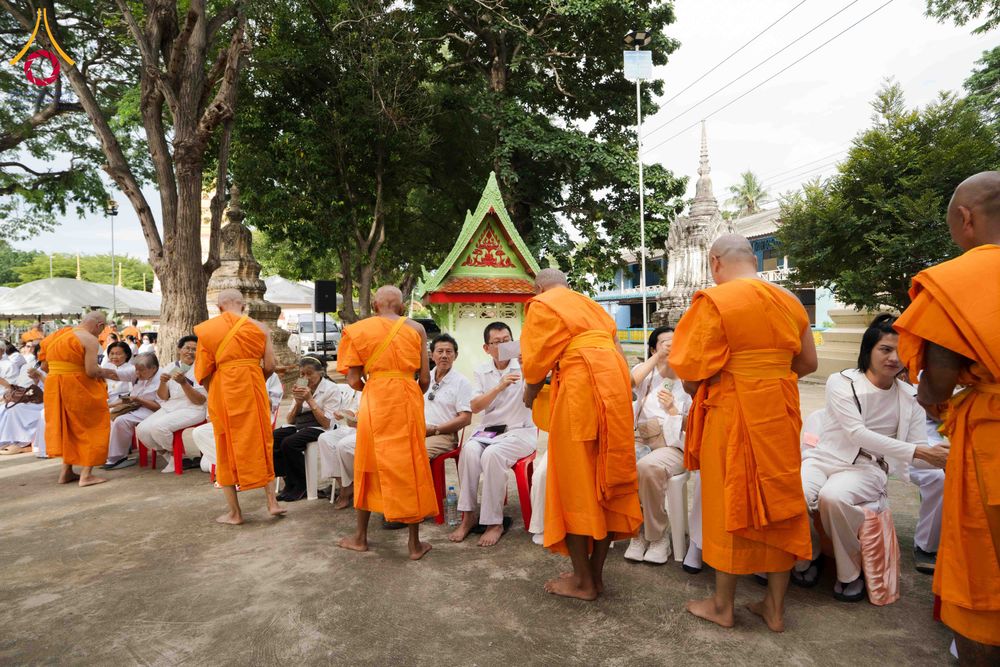 ภาพ No.341406:วันอาทิตย์ที่ 26 กรกฎาคม พ.ศ. 2569 ​โครงการอุปสมบทหมู่บูชาธรรมมหาปูชนียาจารย์ รุ่นที่ ๑ วัดกลางธนรินทร์ ต.บ้านแป้ง อ.พรหมบุรี จ.สิงห์บุรี