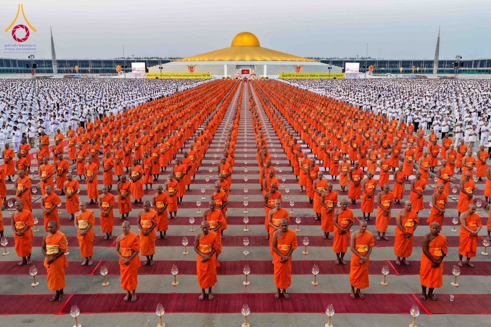 ภาพ No.307109:วันที่ 31 มกราคม พ.ศ. 2569  พิธีจุดประทีปธรรมถวายเป็นพุทธบูชา  และบูชาธรรมมหาปูชนียาจารย์ (ภาพชุดที่ 1) ณ วัดพระธรรมกาย ปทุมธานี ในโครงการธรรมยาตรา กตัญญูบูชา มหาปูชนียาจารย์ พระมงคลเทพมุนี(สด จนฺทสโร) พระผู้ปราบมาร อนุสรณ์สถาน 7 แห่ง ปีที่ 14