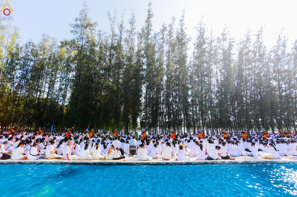 ภาพ No.279557:วันที่ 2 มกราคม พ.ศ.2569 พิธีต้อนรับพระธรรมยาตรา ครั้งที่ 1 ณ วัดพระธรรมกาย (วิหารหลวงปู่ - พระมหาธรรมกายเจดีย์)