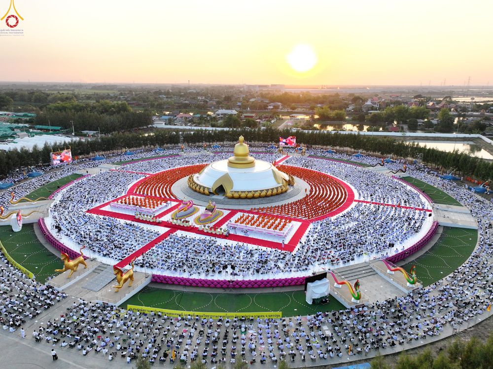 ภาพ No.302105:วันที่ 23 มกราคม พ.ศ. 2569 พิธีจุดประทีปธรรมถวายเป็นพุทธบูชา และบูชาธรรมมหาปูชนียาจารย์  ณ อนุสรณ์สถานลำดับที่ 5 สถานที่เผยแผ่วิชชาธรรมกายครั้งแรก อนุสรณ์สถานบางปลา วัดบางปลา อำเภอบางเลน จังหวัดนครปฐม ในโครงการธรรมยาตรา กตัญญูบูชา มหาปูชนียาจารย์ พระมงคล