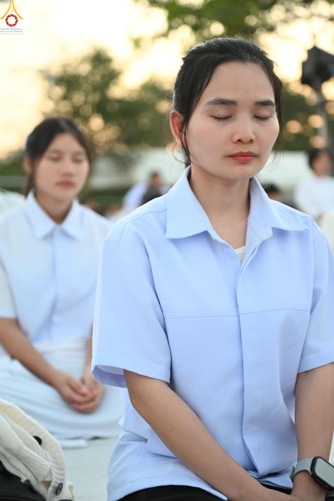 ภาพ No.293917:วันที่ 14 มกราคม พ.ศ. 2569 พิธีจุดประทีปถวายเป็นพุทธบูชา และบูชาธรรมมหาปูชนียาจารย์  ณ วัดสองพี่น้อง ต.ต้นตาล อ.สองพี่น้อง จ.สุพรรณบุรี ในโครงการธรรมยาตรา กตัญญูบูชา มหาปูชนียาจารย์ พระมงคลเทพมุนี(สด จนฺทสโร) พระผู้ปราบมาร อนุสรณ์สถาน 7 แห่ง ปีที่ 14