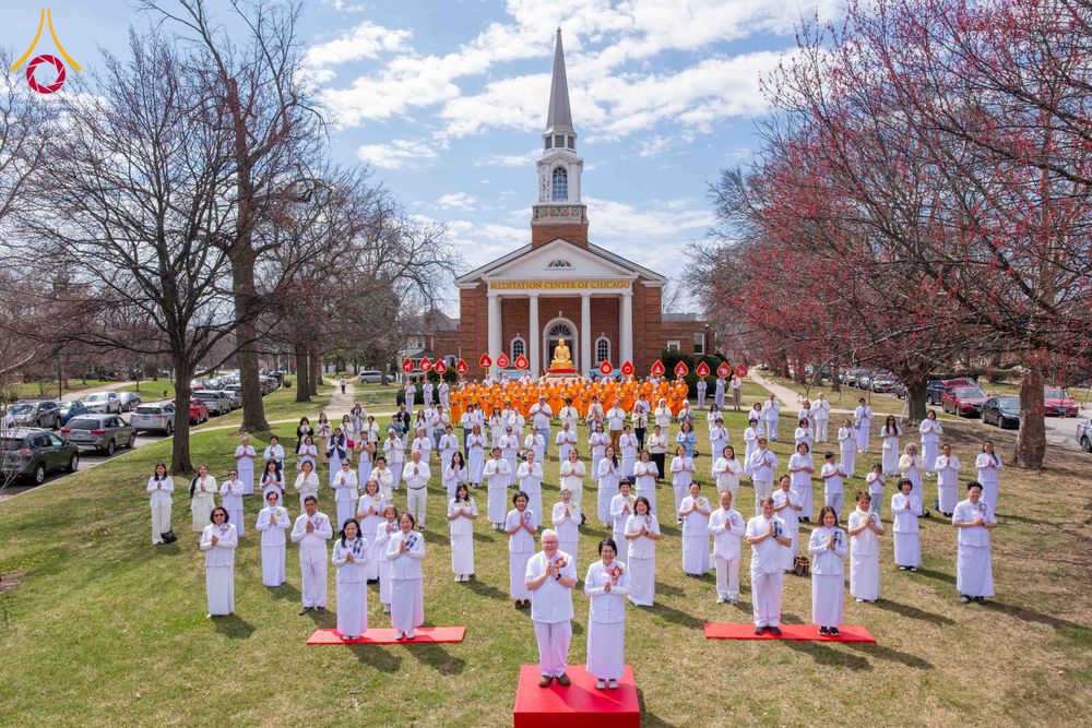 ภาพ No.318929:วันที่ 29 มีนาคม พ.ศ.2569 พิธีทอดผ้าป่าวัดพระธรรมกาย 20 ศูนย์สาขา และการประชุมภาคพื้นอเมริกา ไตรมาสที่ 1/2569 วัดพระธรรมกายชิคาโก ประเทศสหรัฐอเมริกา