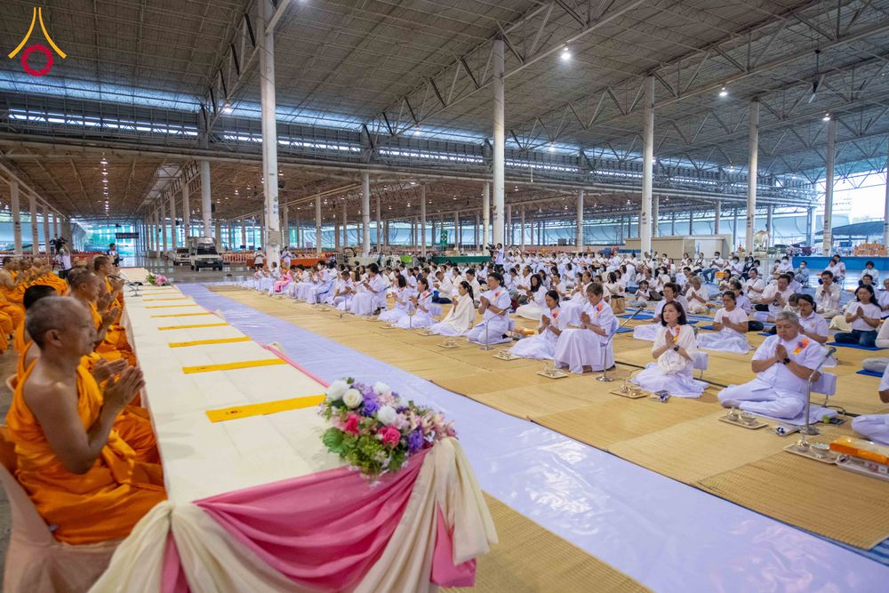 ภาพ No.306252:วันที่ 30 มกราคม พ.ศ. 2569 พิธีถวายภัตตาหารเป็นสังฆทาน แด่พระธรรมยาตรา ณ วัดพระธรรมกาย  จังหวัดปทุมธานี ในโครงการธรรมยาตรา กตัญญูบูชา มหาปูชนียาจารย์ พระมงคลเทพมุนี(สด จนฺทสโร) พระผู้ปราบมาร อนุสรณ์สถาน 7 แห่ง ปีที่ 14