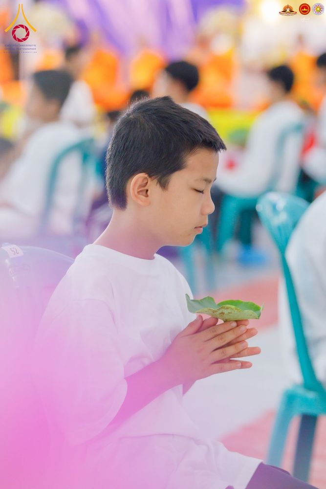 ภาพ No.284444:วันพุธที่ 17  ธันวาคม พ.ศ.2568  พิธีปลงผมนาคธรรมทายาท  โครงการบรรพชาสามเณรและบวชอุบาสิกาแก้ว  ณ วิทยาลัยศรีวิจายา (Sekolah Tinggi Agama Buddha Negeri Sriwijaya) เมืองตังเกอรัง จังหวัดบันเตน ประเทศอินโดนีเซีย