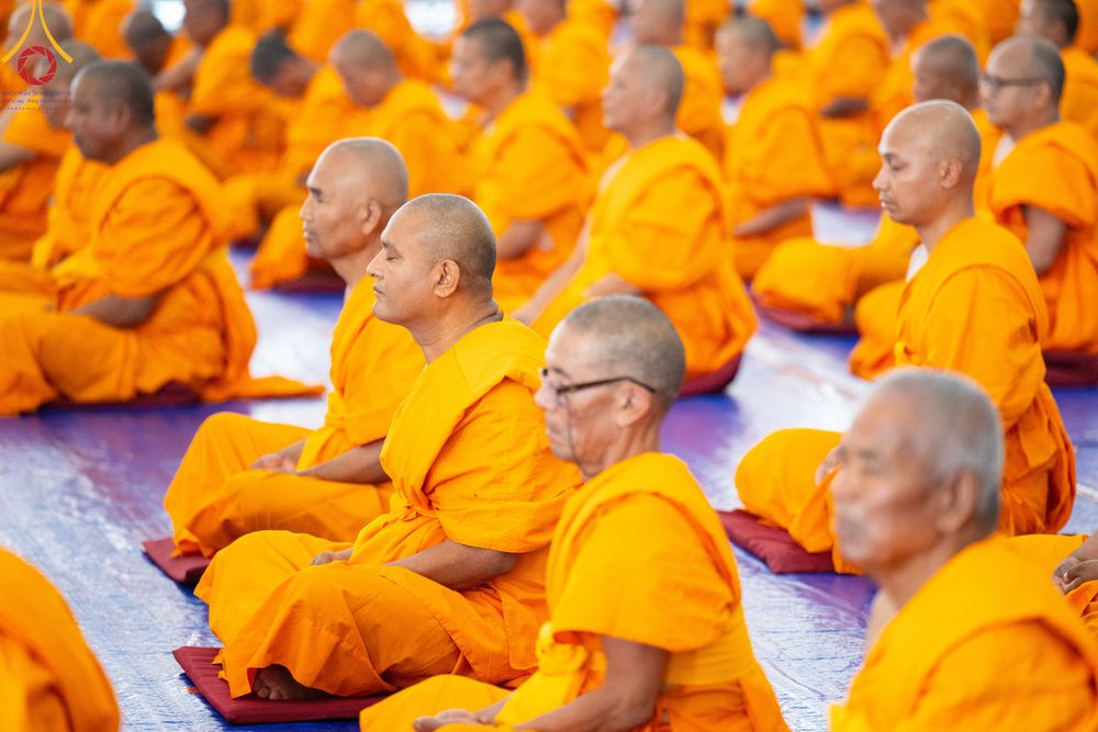 ภาพ No.315286:​วันอาทิตย์ที่ 22 มีนาคม พ.ศ.2569 สามเณรธรรมทายาทเนปาล 500 รูป ฟังธรรม สวดมนต์ ปฏิบัติธรรมร่วมกัน  ณ International Assembly and Meditation Hall Lumbini