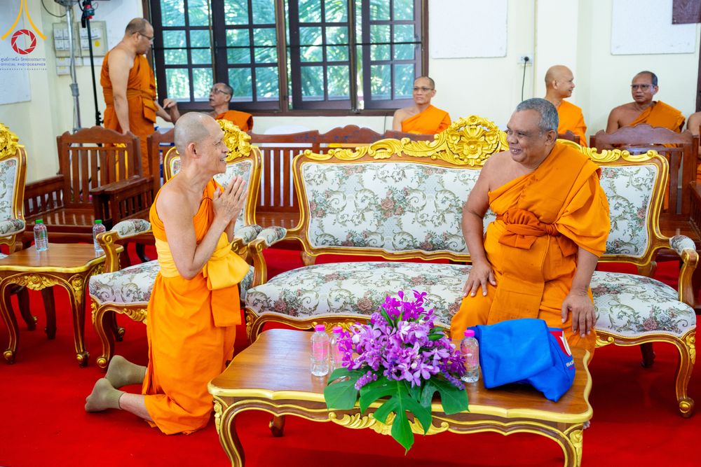 ภาพ No.311081:วันพฤหัสบดีที่ 26 กุมภาพันธ์ พ.ศ. 2569 พิธีถวายสังฆทานแด่คณะสงฆ์ 323 วัด ปีที่ 22 ครั้งที่ 182 พิธีมอบกองทุนหนุนแรงใจช่วยครูใต้ ปีที่ 19 ครั้งที่ 145 และพิธีทำบุญอุทิศส่วนกุศลให้ผู้วายชนม์