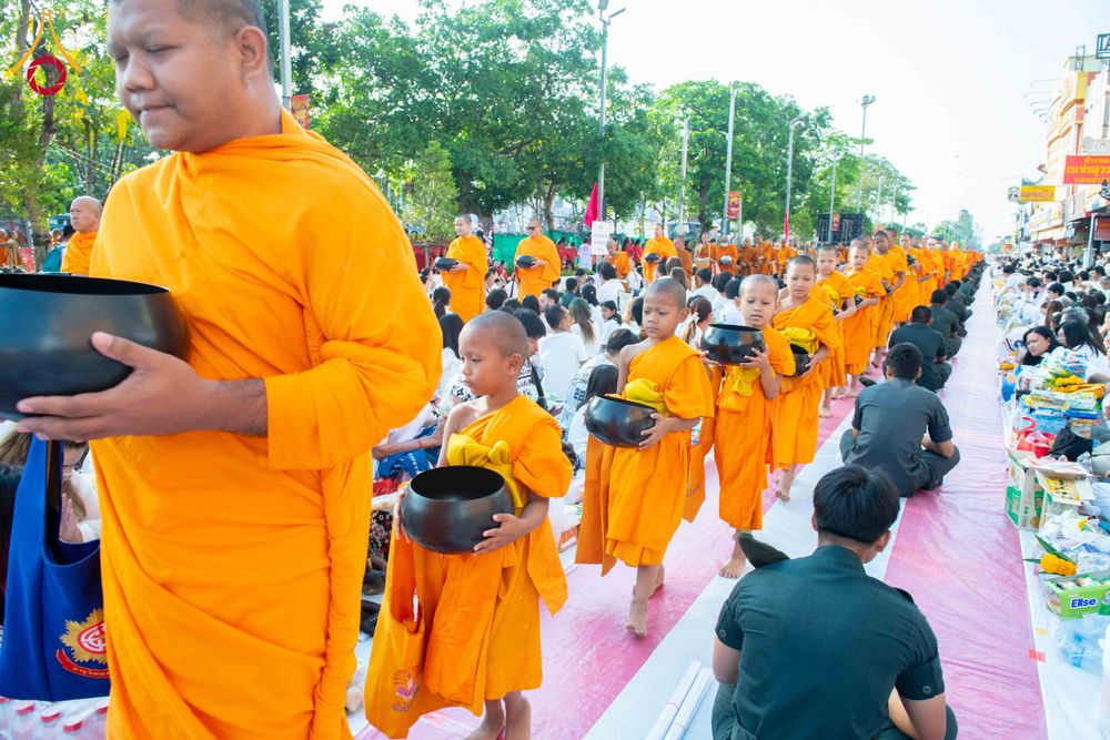 ภาพ No.312860:วันอาทิตย์ที่ 8 มีนาคม พ.ศ.2569 ทำบุญเมืองนครราชสีมา 558 ปี ตักบาตรพระ 10,000 รูป (ภาพชุดที่ 2)