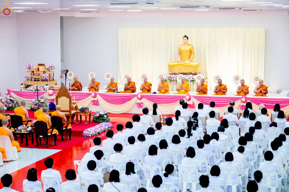 ภาพ No.328615:วันอังคารที่ 12 พฤษภาคม พ.ศ.2569 เจ้าประคุณสมเด็จพระมหารัชมงคลมุนี กรรมการมหาเถรสมาคม เจ้าคณะหนกลาง วัดไตรมิตรวิทยาราม วรวิหาร โปรดเมตตาเป็นองค์ประธาน พิธีเจริญพระพุทธมนต์ อายุวัฒนมงคล 98 ปี คุณแม่จุรี สุทธิผล ณ อาคารปลูกศรัทธา 2 วัดพระธรรมกาย