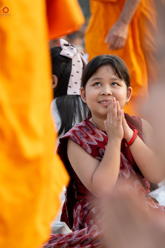 ภาพ No.299575:วันที่ 18 มกราคม พ.ศ. 2569 พิธีต้อนรับพระธรรมยาตรา (ภาพชุดที่ 2) ณ อนุสรณ์สถานลำดับที่ 5  สถานที่เผยแผ่วิชชาธรรมกายครั้งแรก อนุสรณ์สถานบางปลา วัดบางปลา อำเภอบางเลน จังหวัดนครปฐม ในโครงการธรรมยาตรา กตัญญูบูชา มหาปูชนียาจารย์ พระมงคลเทพมุนี(สด จนฺทสโร) พระ