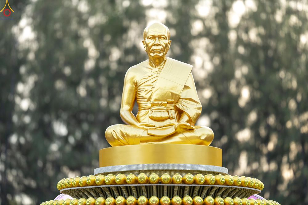 ภาพ No.287892:วันที่ 3 มกราคม พ.ศ. 2569 พิธีต้อนรับพระธรรมยาตรา ครั้งที่ 2 (ภาพชุดที่ 2) ในโครงการธรรมยาตรา กตัญญูบูชา มหาปูชนียาจารย์ พระมงคลเทพมุนี(สด จนฺทสโร) พระผู้ปราบมาร อนุสรณ์สถาน 7 แห่ง ปีที่ 14 ณ อนุสรณ์สถานมหาวิหารพระมงคลเทพมุนี (โลตัสแลนด์) อ.สองพี่น้อง จ.