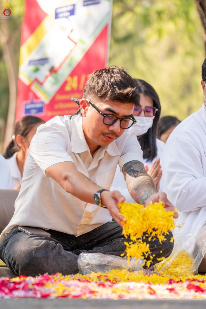 ภาพ No.305902:วันที่ 25 มกราคม พ.ศ. 2569 พิธีต้อนรับพระธรรมยาตรา วัดพระธรรมกาย(ภาพชุดที่ 3) ในโครงการธรรมยาตรา กตัญญูบูชา มหาปูชนียาจารย์ พระมงคลเทพมุนี(สด จนฺทสโร) พระผู้ปราบมาร อนุสรณ์สถาน 7 แห่ง ปีที่ 14