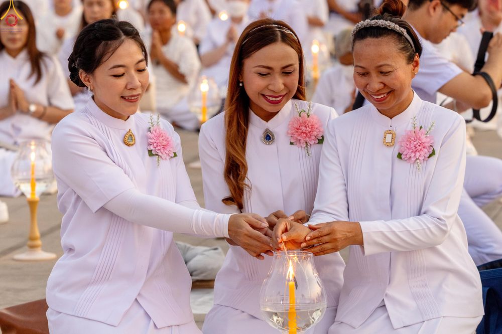 ภาพ No.307630:วันที่ 31 มกราคม พ.ศ. 2569 พิธีจุดประทีปธรรมถวายเป็นพุทธบูชา  และบูชาธรรมมหาปูชนียาจารย์ (ภาพชุดที่ 2) ณ วัดพระธรรมกาย ปทุมธานี ในโครงการธรรมยาตรา กตัญญูบูชา มหาปูชนียาจารย์ พระมงคลเทพมุนี(สด จนฺทสโร) พระผู้ปราบมาร อนุสรณ์สถาน 7 แห่ง ปีที่ 14