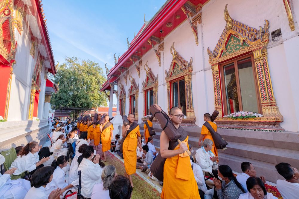 ภาพ No.293047:วันที่ 11 มกราคม พ.ศ. 2569 พิธีต้อนรับพระธรรมยาตรา ณ อนุสรณ์สถานลำดับที่ 3 (ภาพชุดที่ 2) สถานที่เกิดในเพศสมณะ วัดสองพี่น้อง อำเภอสองพี่น้อง จังหวัดสุพรรณบุรี ในโครงการธรรมยาตรา กตัญญูบูชา มหาปูชนียาจารย์ พระมงคลเทพมุนี(สด จนฺทสโร) พระผู้ปราบมาร อนุสรณ์สถ