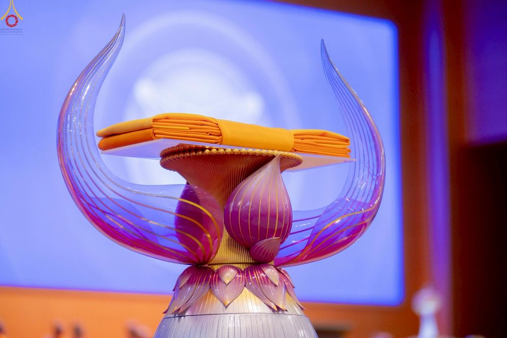 ภาพ No.277571:วันอาทิตย์ต้นเดือนที่ 7 ธันวาคม พ.ศ.2568 พิธีทอดผ้าป่าต้นสมบัติจักรพรรดิ ณ สภาธรรมกายสากล วัดพระธรรมกาย