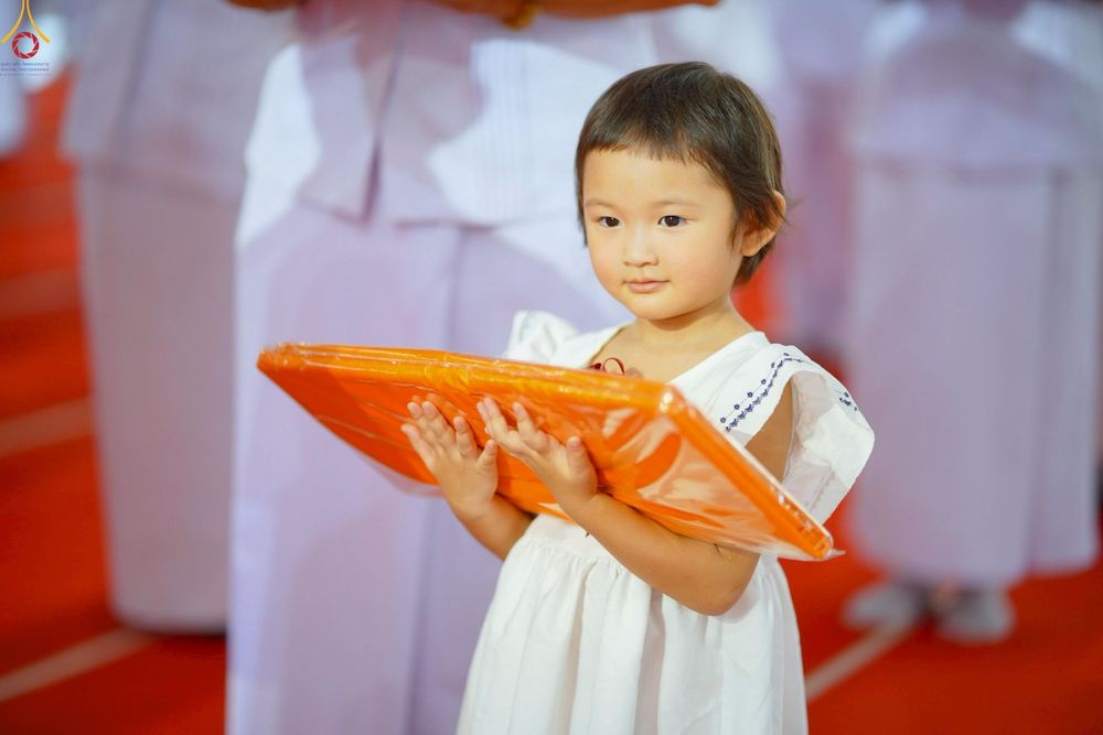 ภาพ No.251648:วันที่ 10 ตุลาคม พ.ศ. 2568 พิธีทอดผ้าป่าสมทบกฐินวัดพระธรรมกาย และสมทบกฐิน 30,000 กว่าวัดทั่วประเทศ ครั้งที่ 3 ณ สภาธรรมกายสากล วัดพระธรรมกาย