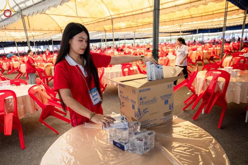 ภาพ No.59555:การอบรมอาสาสมัคร  เตรียมงานและจัดถวายภัตตาหาร แด่พระสังฆาธิการ 10,000 กว่าวัดทั่วประเทศ ในวันที่ 21-22 เมษายน พ.ศ.2567 เพื่องานวันคุ้มครองโลก จัดโดย ชมรมพุทธศาสตร์สากลฯ