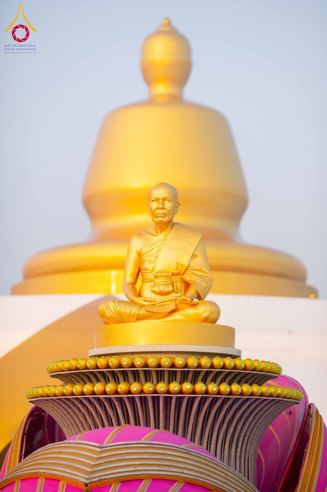 ภาพ No.299862:วันที่ 19 มกราคม พ.ศ.2569 พระธรรมยาตราปฏิบัติธรรมและถ่ายภาพหมู่ประวัติศาสตร์ ณ อนุสรณ์สถานลำดับที่ 5 สถานที่เผยแผ่วิชชาธรรมกายครั้งแรก  อนุสรณ์สถานบางปลาวัดบางปลา อ.บางเลน จ.นครปฐม ในโครงการธรรมยาตรา กตัญญูบูชา มหาปูชนียาจารย์ พระมงคลเทพมุนี(สด จนฺทสโร) 