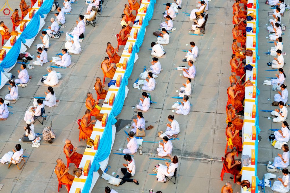 ภาพ No.324184:วันที่ 22 เมษายน พ.ศ.2569 (วันคุ้มครองโลก) พิธีถวายมหาสังฆทาน 40,000 กว่าวัดทั่วประเทศ ณ ลานธรรม พระมหาธรรมกายเจดีย์ วัดพระธรรมกาย