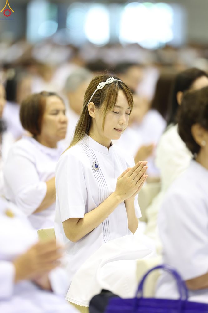 ภาพ No.337918:วันอาทิตย์ต้นเดือน 5 กรกฎาคม พ.ศ.2569 พิธีบูชาข้าวพระ ณ สภาธรรมกายสากล วัดพระธรรมกาย