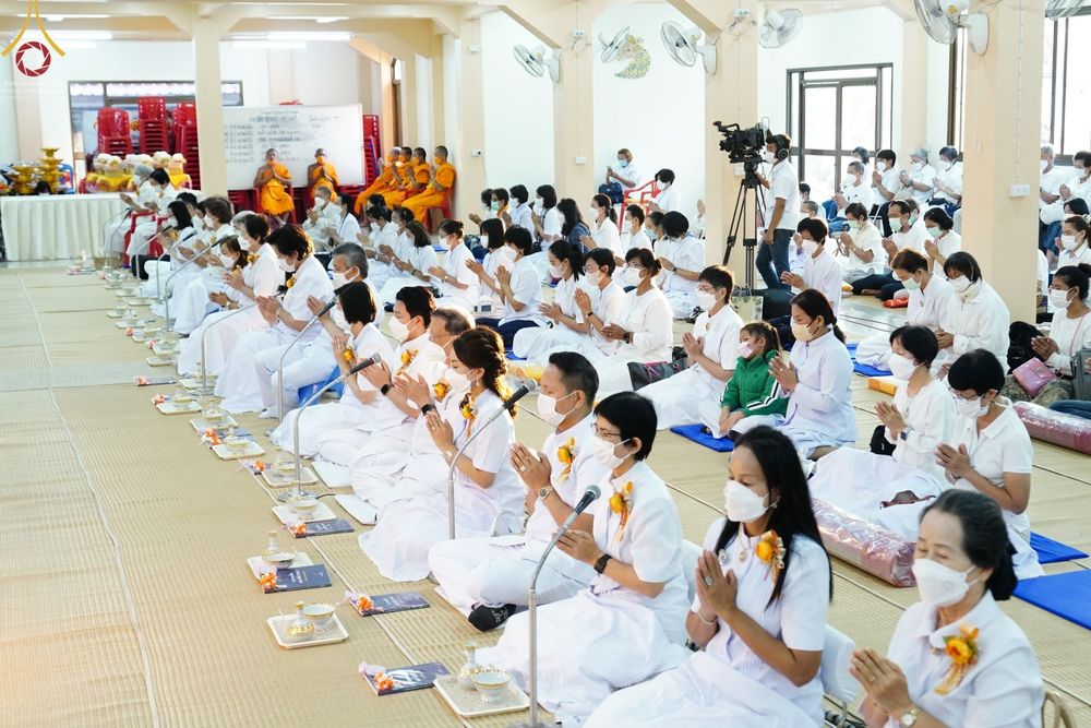 ภาพ No.72640:พิธีถวายภัตตาหารเป็นสังฆทาน แด่คณะพระธรรมยาตราฯ ในโครงการธรรมยาตรากตัญญูบูชา มหาปูชนียาจารย์ พระมงคลเทพมุนี(สด จนฺทสโร) พระผู้ปราบมาร อนุสรณ์สถาน 7 แห่ง ปีที่ 11 วันที่ 19 มกราคม พ.ศ. 2566