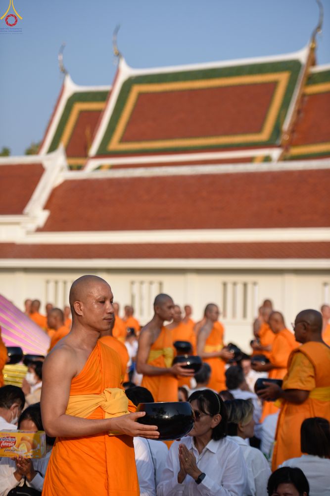 ภาพ No.297624:วันที่ 18 มกราคม พ.ศ. 2569 พิธีตักบาตรพระธรรมยาตรา ณ วัดโบสถ์บน ต.บางคูเวียง จ.นนทบุรี อนุสรณ์สถานลำดับที่ 4 สถานที่เกิดด้วยกายธรรม ในโครงการธรรมยาตรา กตัญญูบูชา มหาปูชนียาจารย์ พระมงคลเทพมุนี(สด จนฺทสโร) พระผู้ปราบมาร อนุสรณ์สถาน 7 แห่ง ปีที่ 14