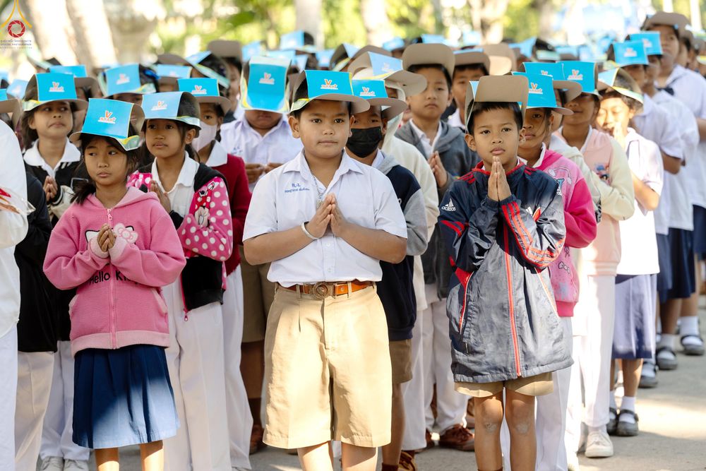 ภาพ No.293175:วันที่ 12 มกราคม พ.ศ. 2569 พิธีทอดผ้าป่าทำนุบำรุงศาสนสถาน ณ วัดไผ่โรงวัว ต.บางตาเถร อ.สองพี่น้อง จ.สุพรรณบุรี ในโครงการธรรมยาตรา กตัญญูบูชา มหาปูชนียาจารย์ พระมงคลเทพมุนี(สด จนฺทสโร) พระผู้ปราบมาร อนุสรณ์สถาน 7 แห่ง ปีที่ 14