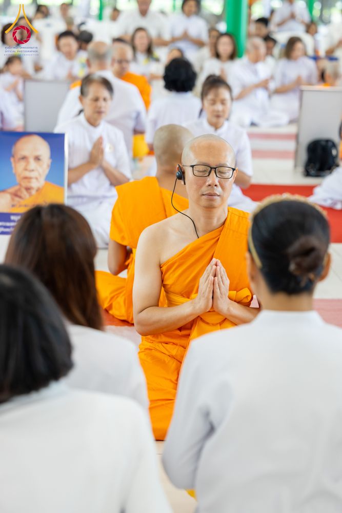 ภาพ No.286645:วันเสาร์ที่ 12 กรกฏาคม พ.ศ.2568 พิธีบรรพชาอุปสมบท  โครงการบรรพชาอุปสมบทหมู่ ธรรมทายาทนานาชาติ(ภาคภาษาจีน), โครงการบรรพชาสามเณร โรงเรียนนานาชาติ รุ่นที 14