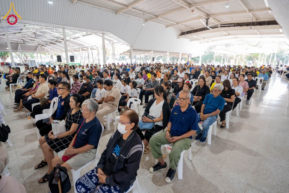 ภาพ No.291045:วันจันทร์ที่ 5 มกราคม พ.ศ. 2569  วัดพระธรรมกาย มูลนิธิธรรมกาย  จัดพิธีมอบของขวัญสนับสนุนการจัดกิจกรรมงานวันเด็กแห่งชาติ ประจำปี พ.ศ. 2569 ให้แก่องค์กรภาคีเครือข่ายกว่า 200 องค์กร ณ วัดพระธรรมกาย อ.คลองหลวง จ.ปทุมธานี