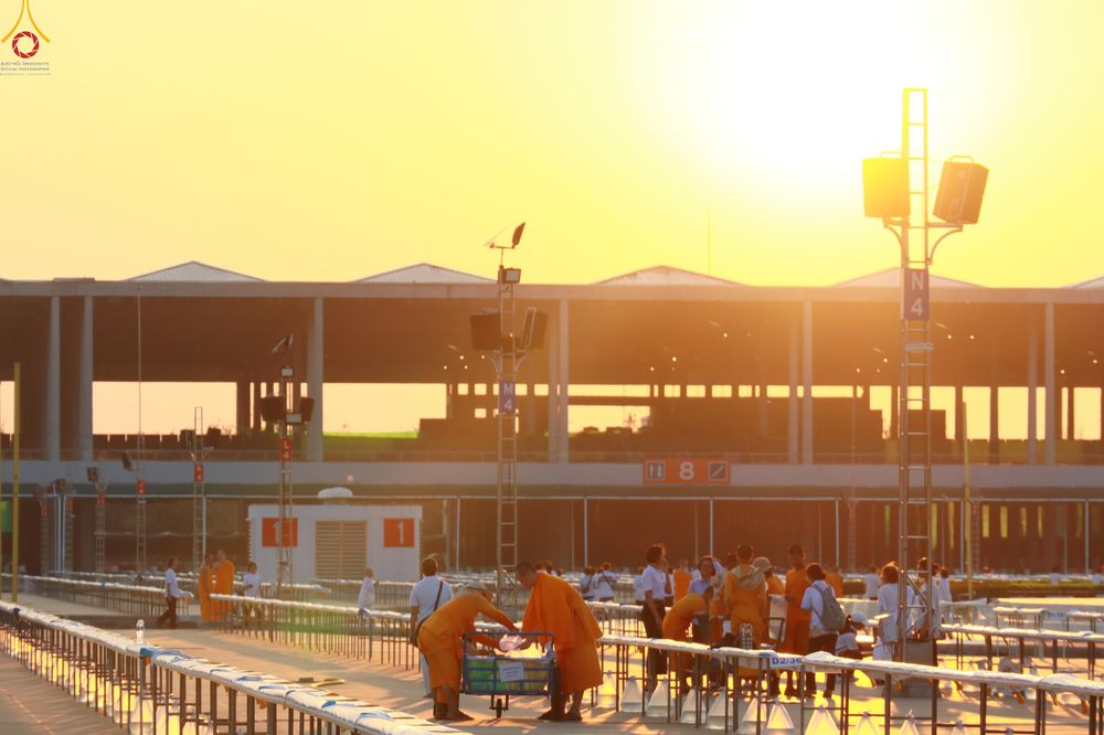 ภาพ No.321561:วันที่ 9-10 เมษายน พ.ศ.2569 การเตรียมงาน มัดถุงน้ำ ถ่วงขาโต๊ะไทยธรรม เพื่องานถวายมหาสังฆทาน 40,000 กว่าวัดทั่วประเทศ วันคุ้มครองโลก 22 เมษายน พ.ศ.2569 วัดพระธรรมกาย