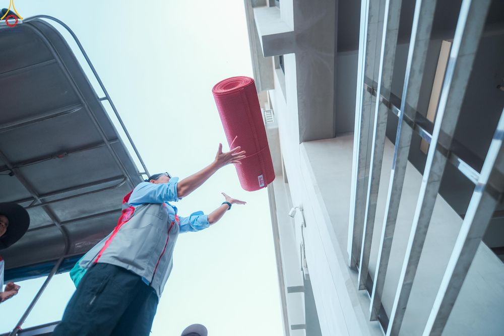 ภาพ No.295938:ภาพเบื้องหลังอาสาสมัครรวมใจ ชุดที่ 1 ในโครงการธรรมยาตรา กตัญญูบูชา มหาปูชนียาจารย์ พระมงคลเทพมุนี(สด จนฺทสโร) พระผู้ปราบมาร อนุสรณ์สถาน 7 แห่ง ปีที่ 14