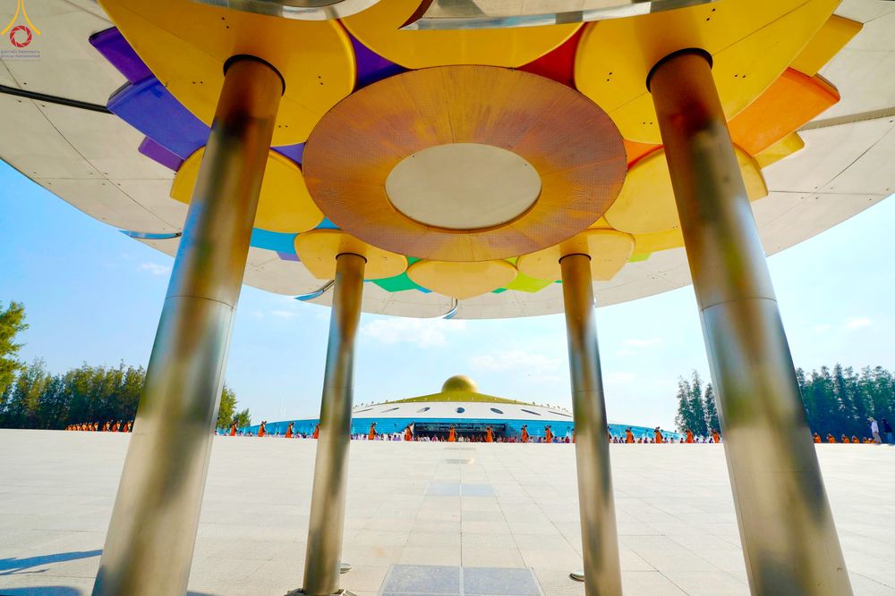 ภาพ No.305857:วันที่ 25 มกราคม พ.ศ. 2569 พิธีต้อนรับพระธรรมยาตรา วัดพระธรรมกาย(ภาพชุดที่ 3) ในโครงการธรรมยาตรา กตัญญูบูชา มหาปูชนียาจารย์ พระมงคลเทพมุนี(สด จนฺทสโร) พระผู้ปราบมาร อนุสรณ์สถาน 7 แห่ง ปีที่ 14