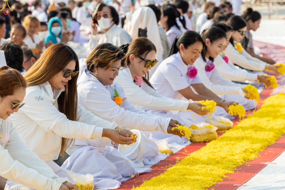 ภาพ No.299341:วันที่ 18 มกราคม พ.ศ. 2569 พิธีต้อนรับพระธรรมยาตรา ณ อนุสรณ์สถานลำดับที่ 5 สถานที่เผยแผ่วิชชาธรรมกายครั้งแรก อนุสรณ์สถานบางปลา วัดบางปลา อำเภอบางเลน จังหวัดนครปฐม ในโครงการธรรมยาตรา กตัญญูบูชา มหาปูชนียาจารย์ พระมงคลเทพมุนี(สด จนฺทสโร) พระผู้ปราบมาร อนุส