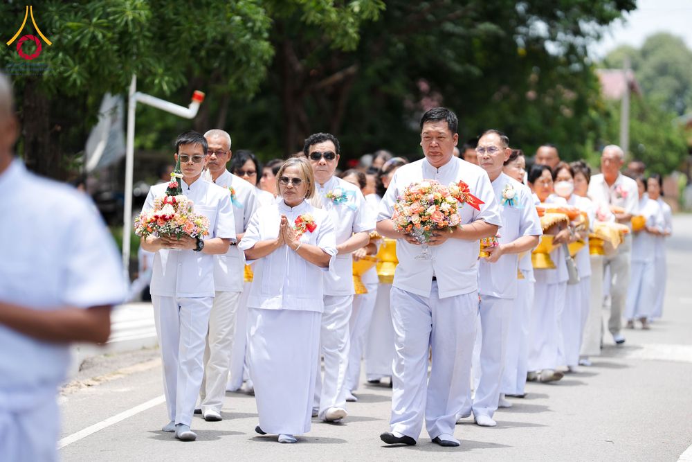 ภาพ No.341316:วันอาทิตย์ที่ 26 กรกฎาคม พ.ศ. 2569 ​โครงการอุปสมบทหมู่บูชาธรรมมหาปูชนียาจารย์ รุ่นที่ ๑ วัดกลางธนรินทร์ ต.บ้านแป้ง อ.พรหมบุรี จ.สิงห์บุรี