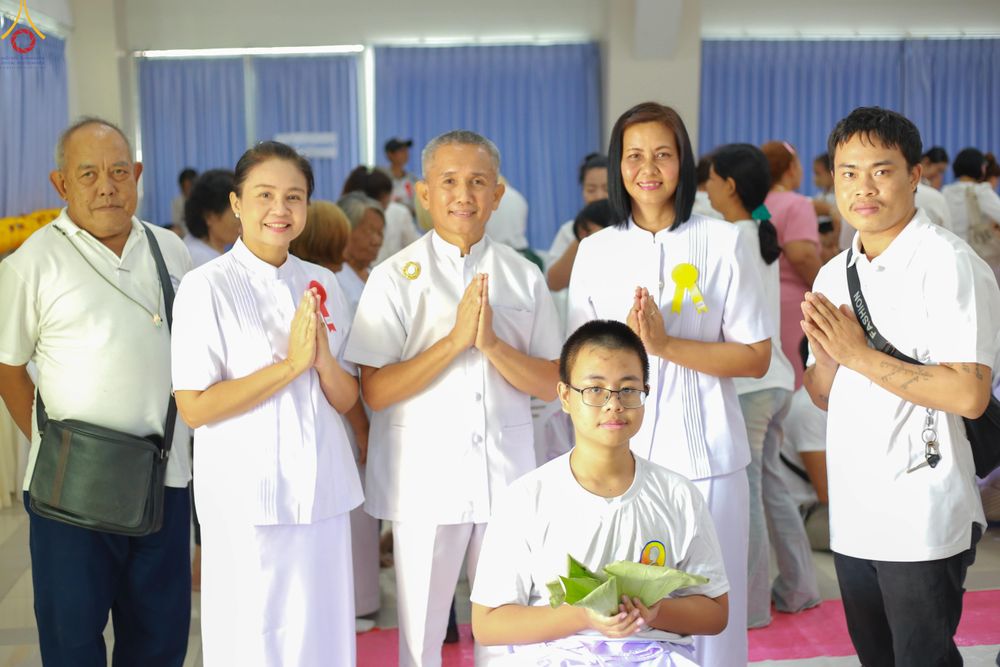 ภาพ No.320097:วันเสาร์ที่ 4 เมษายน 2569 พิธีตัดปอยผม ขอขมาผู้ปกครอง  มอบบาตร-ผ้าไตร และพิธีบรรพชาสามเณร 87 รูป  ณ ศูนย์ปฏิบัติธรรมระยอง(บ้านช่องลม)  ต.บางบุตร อ.บ้านค่าย จ.ระยอง